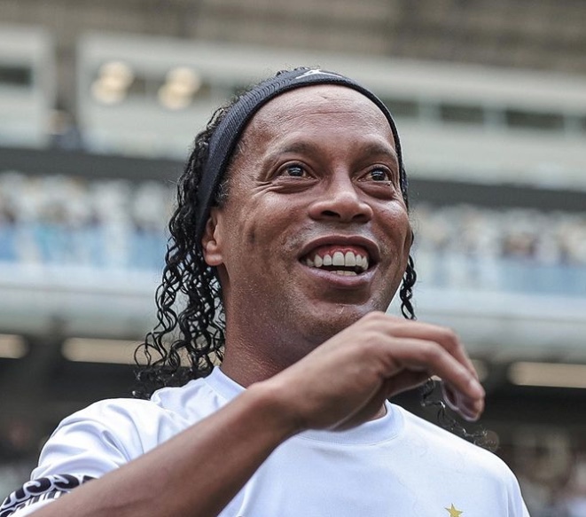 Ronaldinho falta novamente e CPI vai pedir condução coercitiva