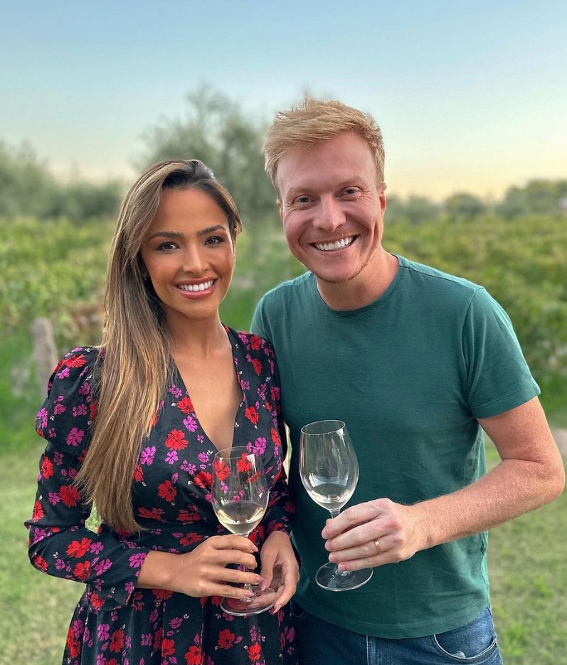 Gabi Luthai levanta suspeitas de separação com Teo Teló 