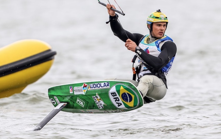 Melhor brasileiro do Mundial de Vela é cirurgião e treinava nas horas vagas