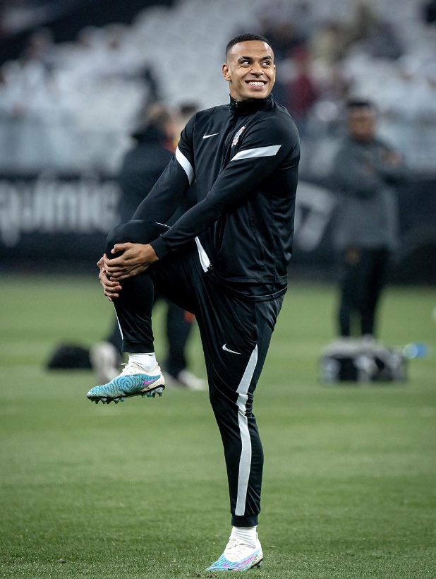 Corinthians confirma proposta por Murillo e o libera para exames