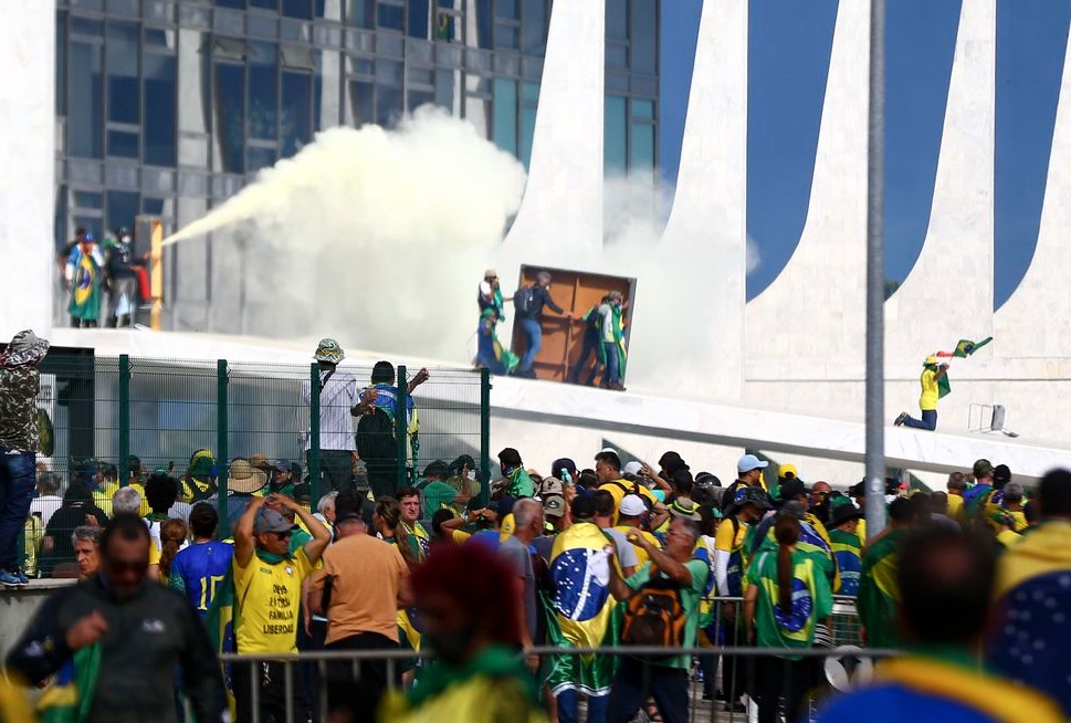 Câmara de Porto Alegre decide revogar o 'Dia do Patriota' no 8 de janeiro