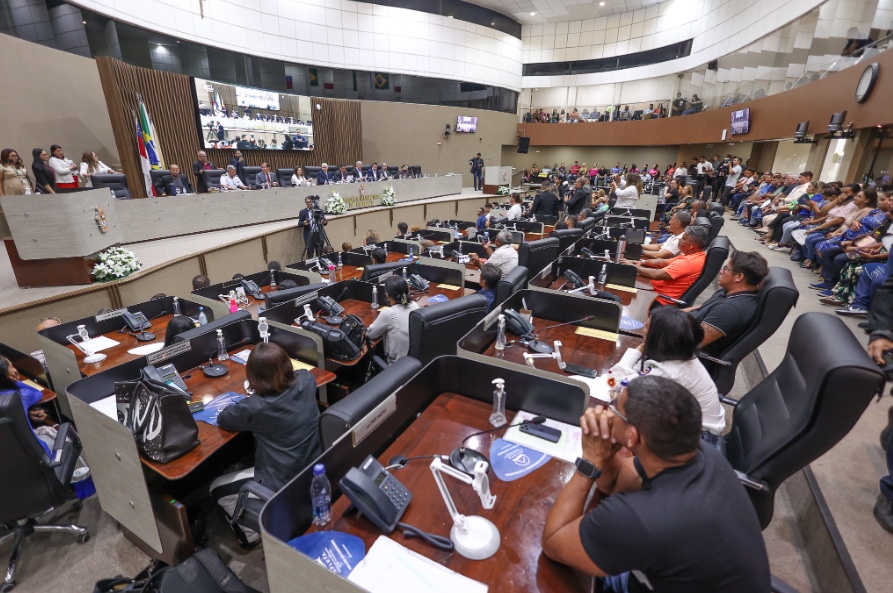 CMM discute situação dos flutuantes do Tarumã-Açu em Audiência Pública