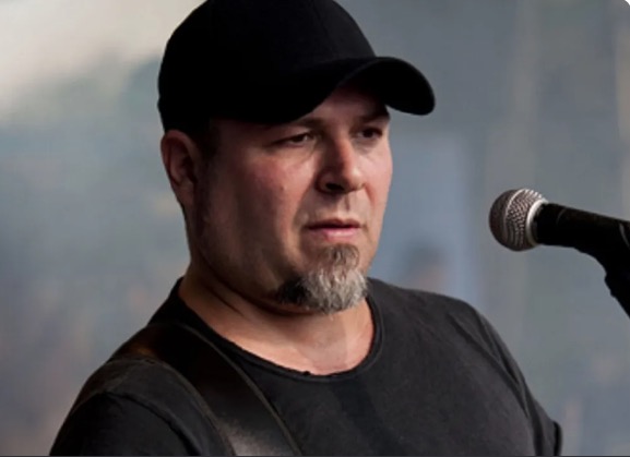 Bala atravessou crânio de Mingau, baixista do Ultraje a Rigor 