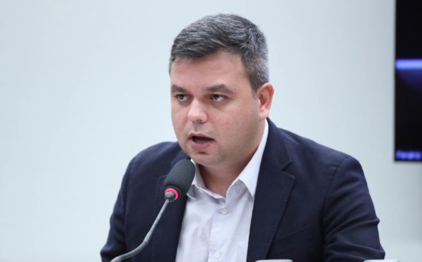 Sócio da 123milhas vai à CPI e pede desculpas pelos 'transtornos' causados