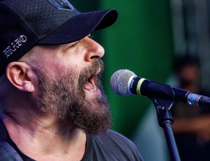 Mingau passa por nova cirurgia na cabeça; estado de saúde ainda é grave 