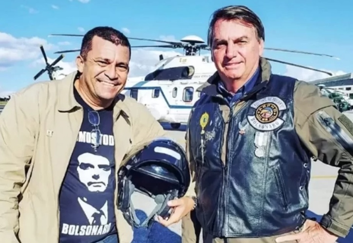 Alexandre de Moraes manda soltar ex-assessor de Bolsonaro investigado por fraude