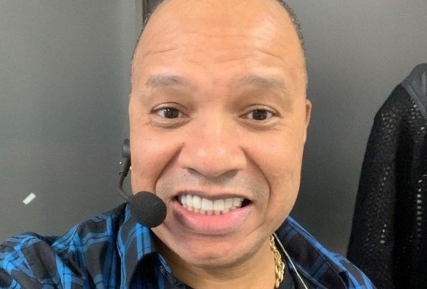 Anderson, vocalista do Molejo, é internado no Rio