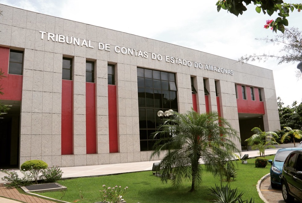 TCE-AM protesta multas de R$ 5 milhões para cobrar gestores públicos