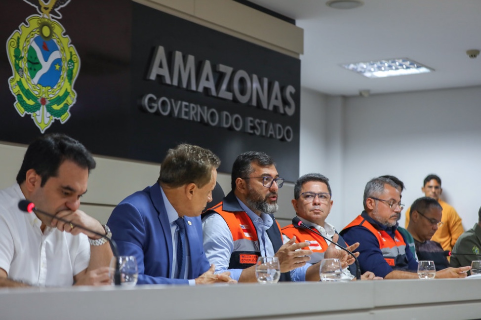 Governador decreta situação de emergência ambiental no Amazonas