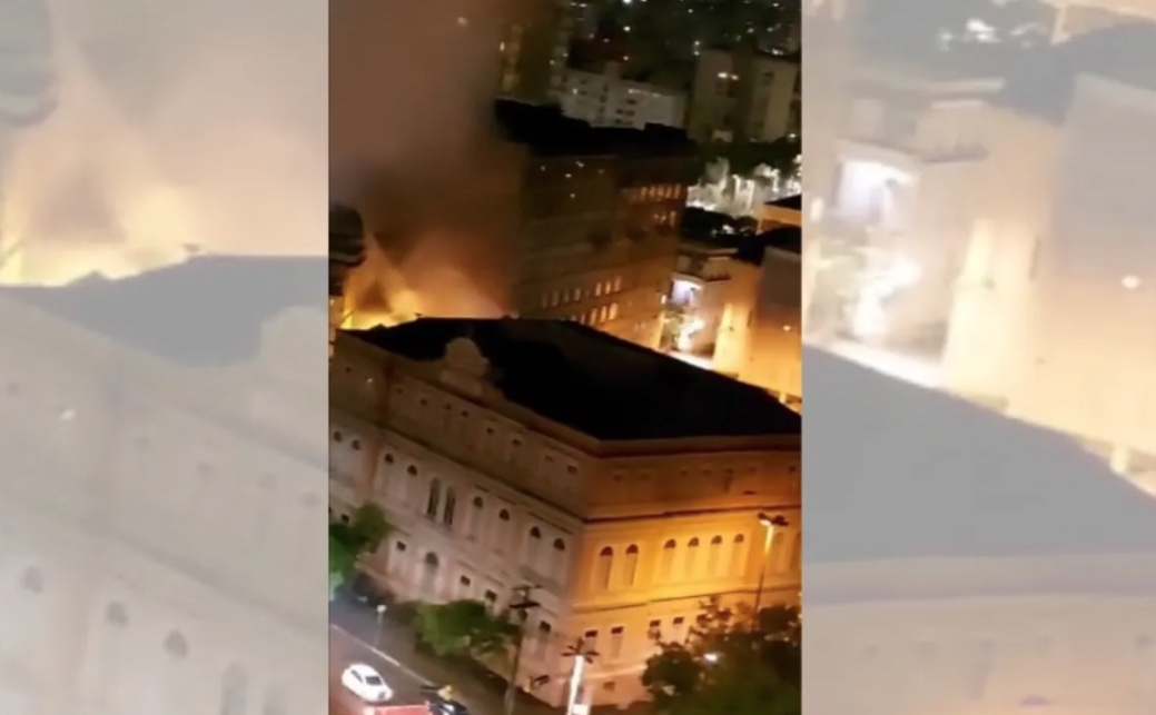 Incêndio atinge prédio da Universidade Federal do Rio Grande do Sul