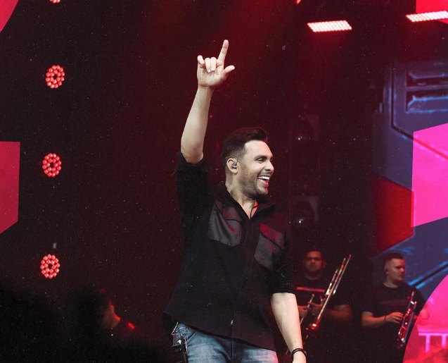 Prefeitura vai pagar R$ 260 mil por show de Mano Walter no Amazonas