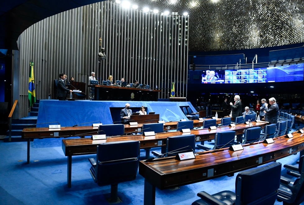 Senado adia votação da minirreforma eleitoral e regras não valem para 2024