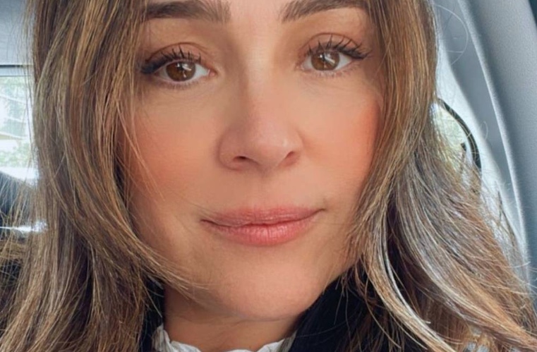 Gabriela Duarte consegue deixar Israel com os filhos em meio à guerra 