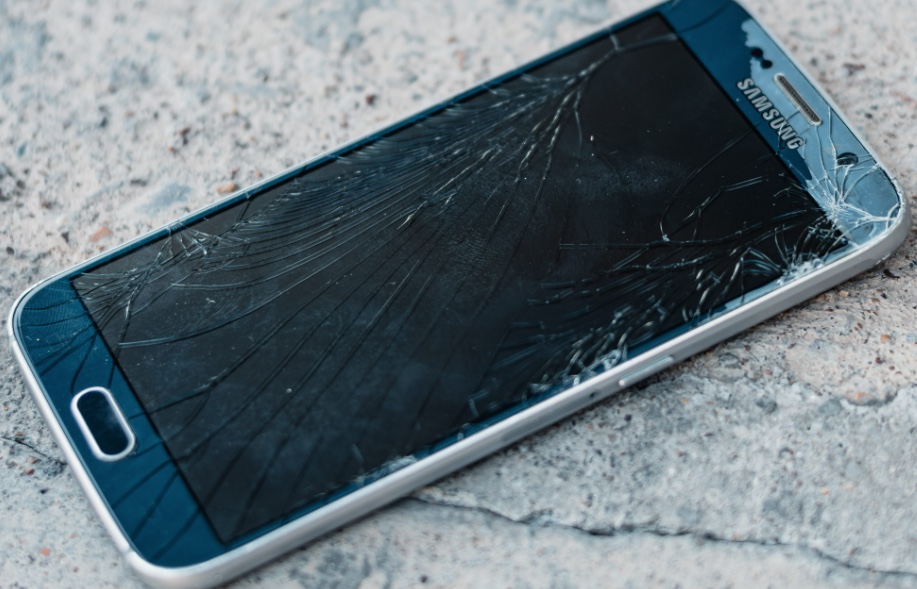 Acusado de tentar matar vizinho por comprar celular quebrado vai a júri