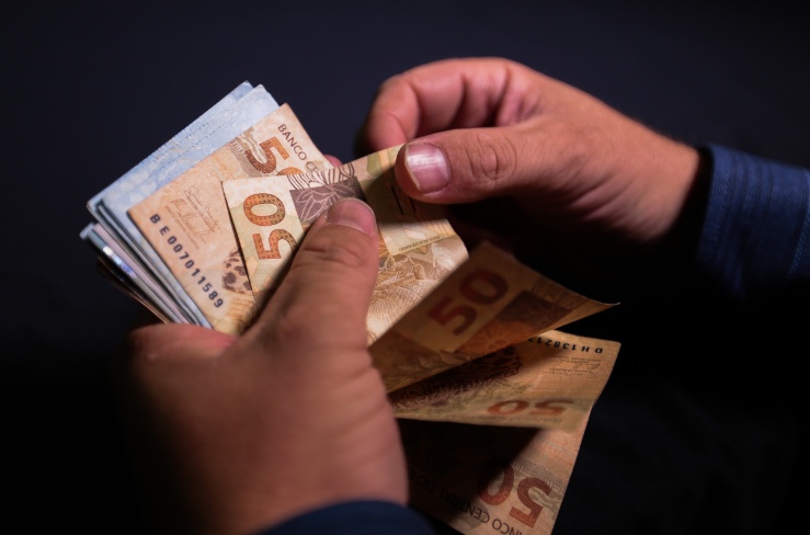 Idoso que perdeu visão de um olho por demora na cirurgia receberá R$ 50 mil