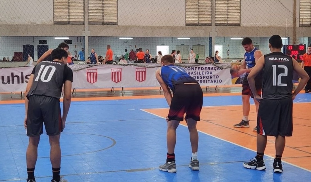 Basquete masculino da Uninilton Lins estreia com vitória no JUBs 2023