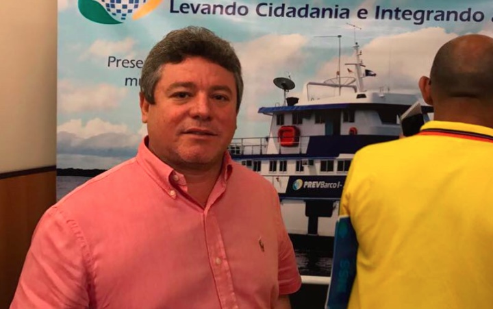 Prefeito gasta R$ 6 milhões para construção de calçadas no Amazonas