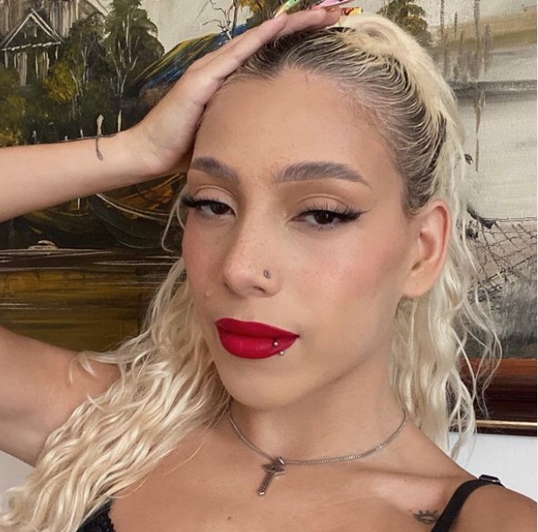 Causa da morte de influencer Juliana Rocha aos 25 anos é revelada