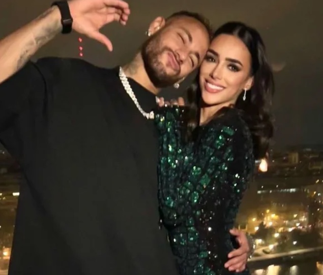 Neymar e Bruna Biancardi terminam noivado, diz site 