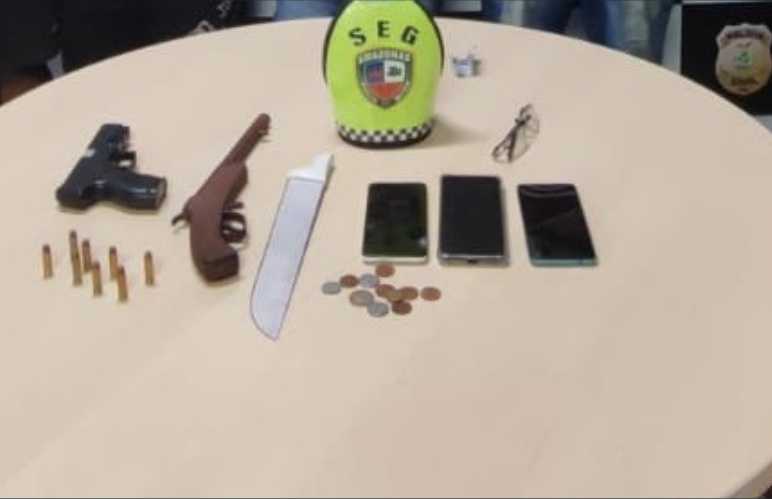 Grupo é preso suspeito de assaltos a ônibus coletivos em Manaus