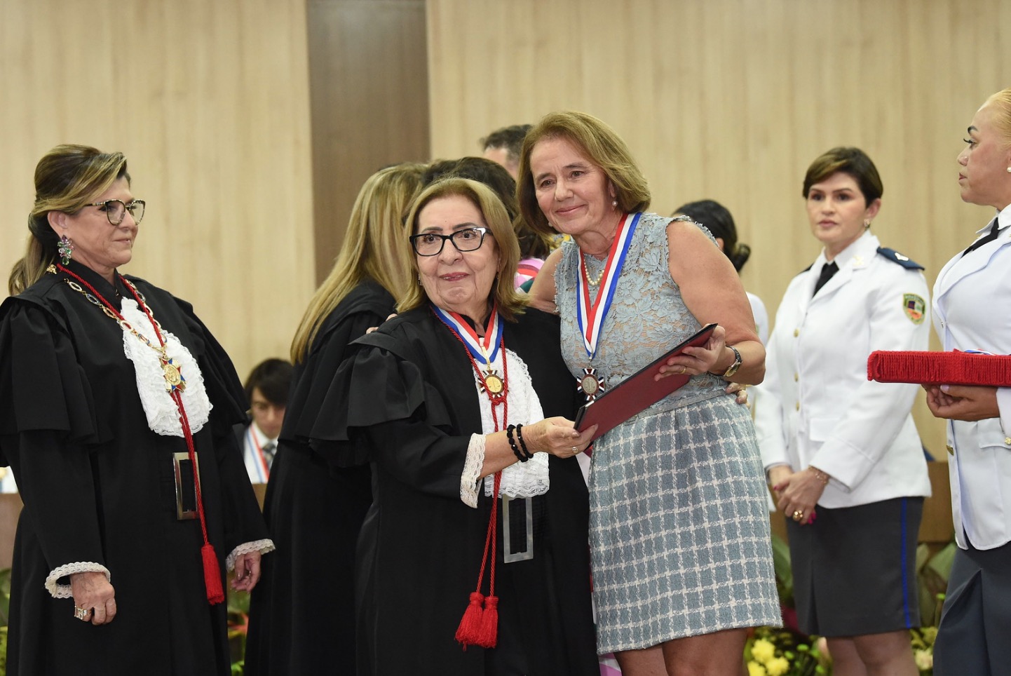 Personalidades homenageadas com Medalha do Mérito Judiciário em Manaus 