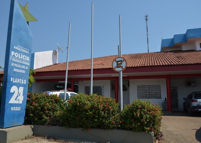 Homens são presos por espancarem e manterem esposas em cárcere no Amazonas