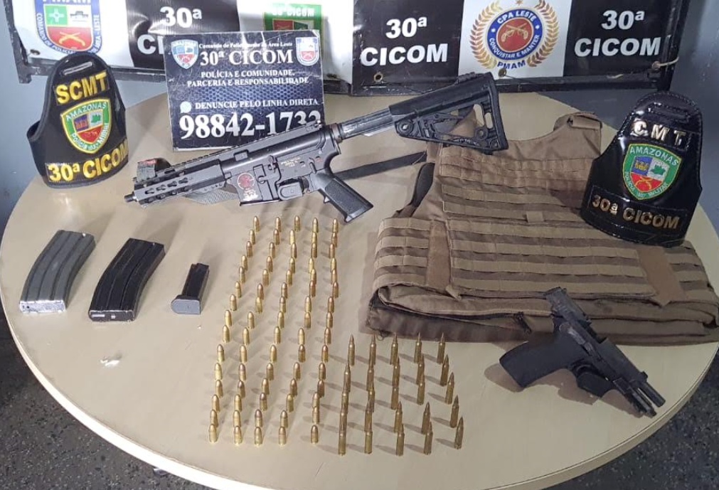 Integrantes de facção criminosa são presos com armas e munições em Manaus