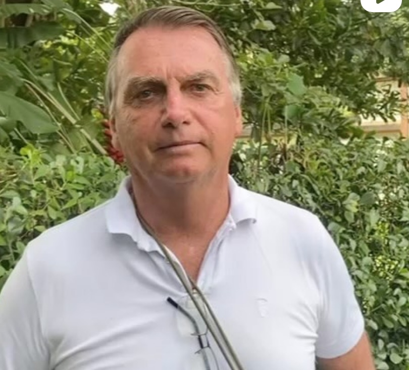 Inquérito de Moraes de milícias digitais que mira Bolsonaro inclui vacina, joias e golpismo