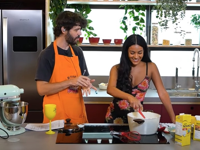 Bella Campos surpreende ao ser questionada se já fez suruba