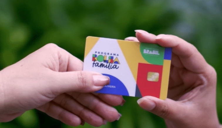 Caixa paga novo Bolsa Família a beneficiários com NIS de final 7