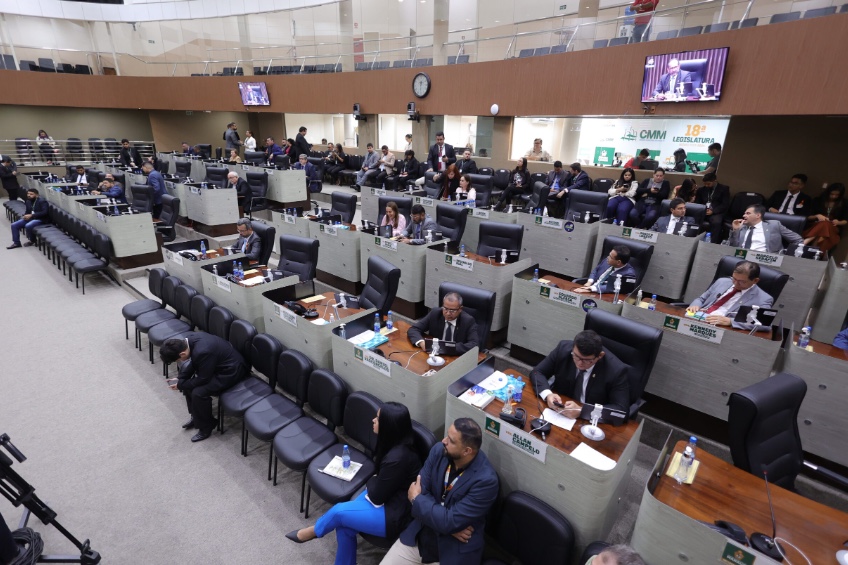 Começa hoje prazo para vereadores trocarem de partido