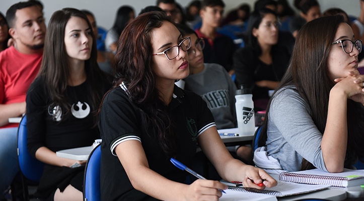 Inscrições para Fies Social começam na terça com novos cursos 