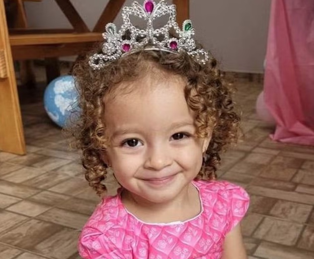 Menina de 3 anos morre ao ingerir soda cáustica