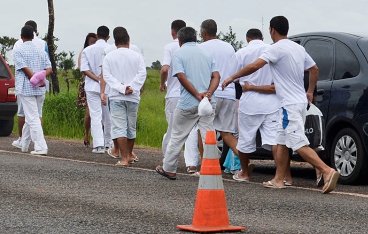 Congresso analisa veto parcial à lei que proíbe 'saidinha' dos presos