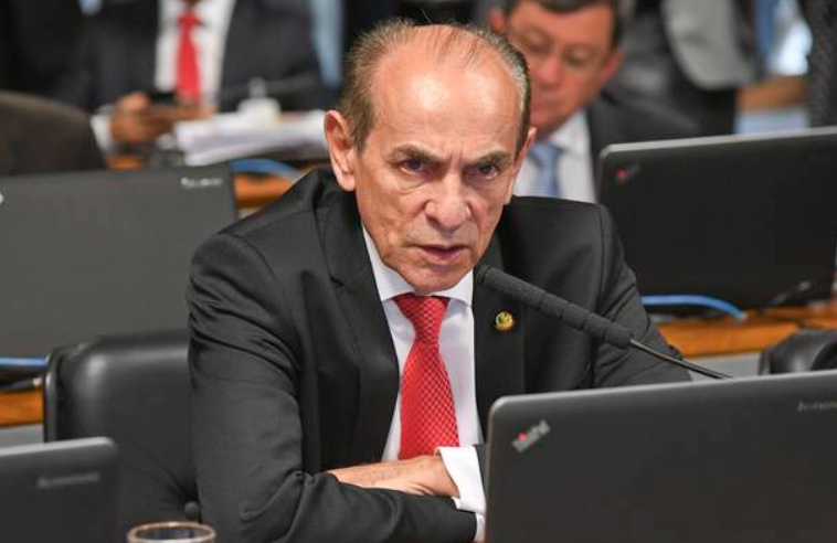 PEC do fim da reeleição avança no Senado Federal 