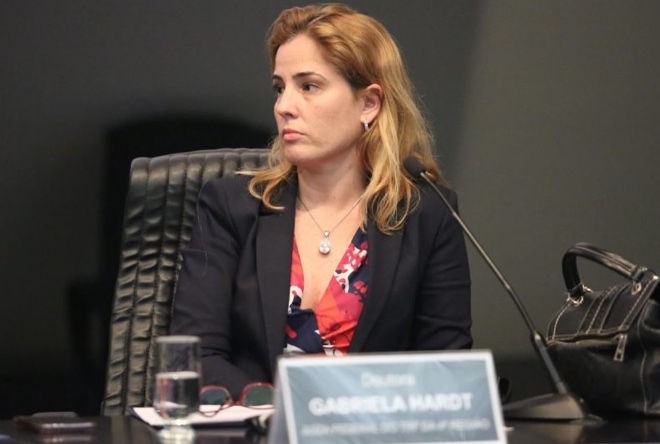 CNJ anula afastamento de Gabriela Hardt, juíza da Lava Jato 