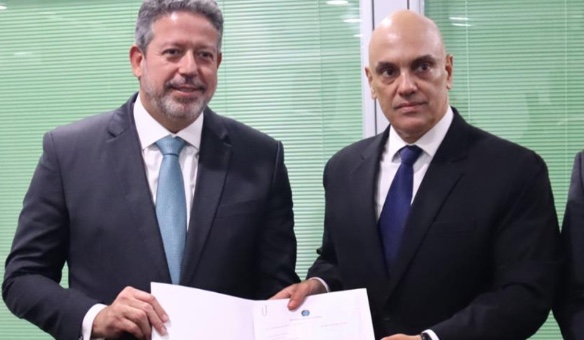 Lira anuncia que não vai abrir CPI contra STF após reunião com Moraes 