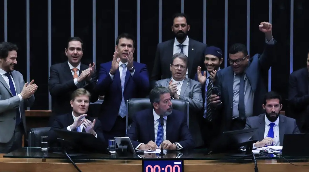 Câmara aprova programa para setor de eventos com teto de R$ 15 bilhões