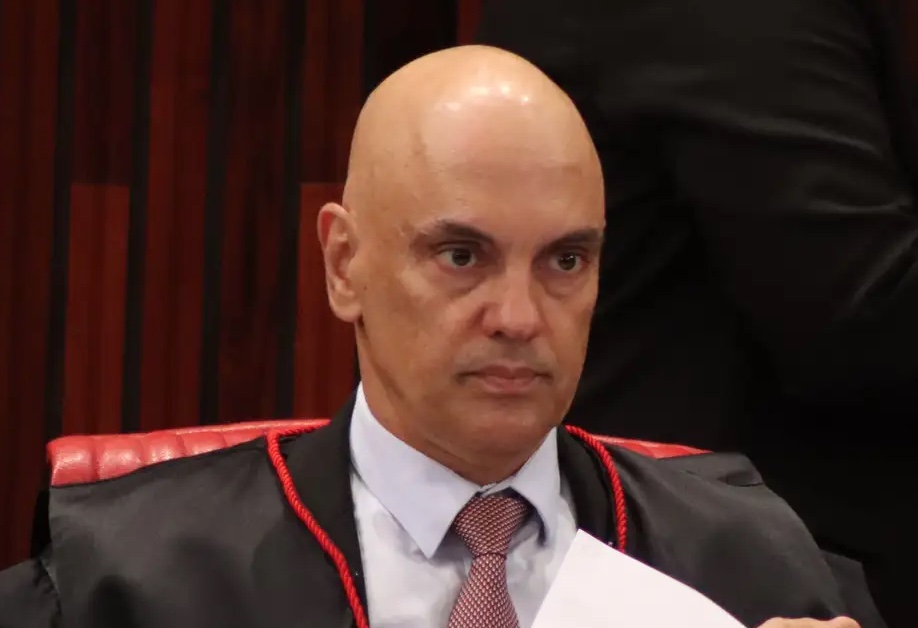 Moraes suspende norma do CFM que restringe aborto legal acima de 22 semanas