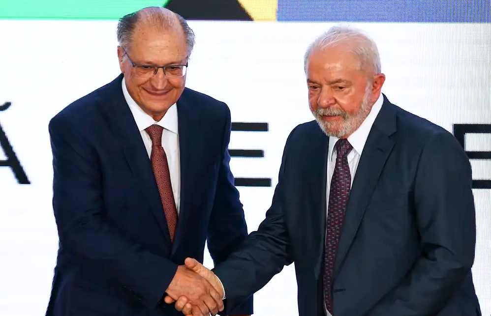 Alckmin diz que Lula não deve vetar tributação de compras internacionais até US$ 50