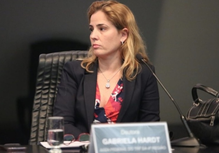 CNJ forma maioria para abrir processo contra Gabriela Hardt e desembargadores da Lava Jato