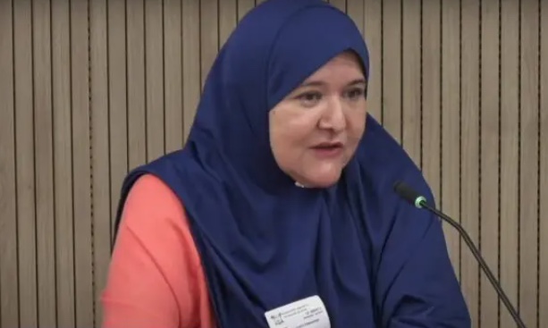 Muçulmana usando véu diz que foi barrada na Assembleia Legislativa do RN