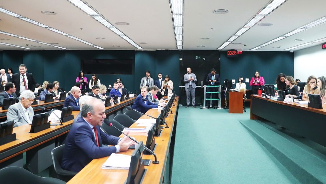 Comissão da Câmara aprova PEC das Drogas