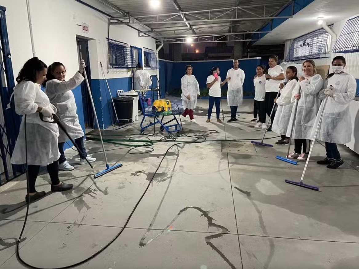 Surto de sarna afeta escolas infantis em Balneário Camboriú