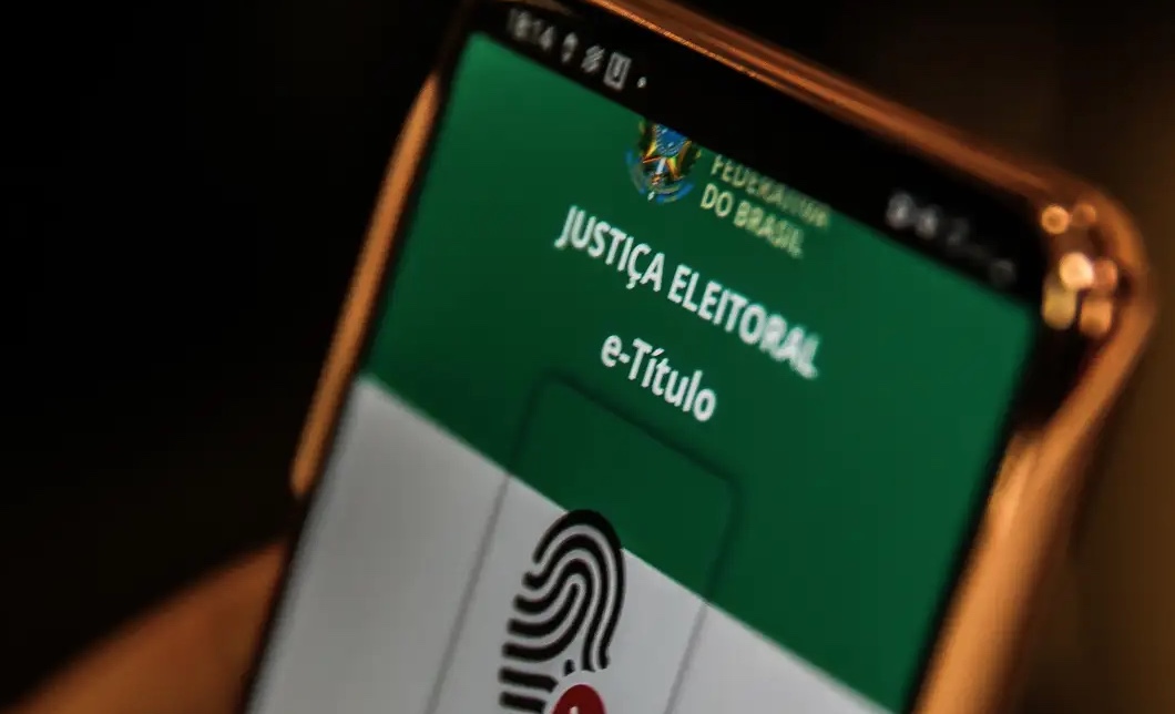 PF investiga invasão em sistema do TSE e emissão de título de eleitor falso