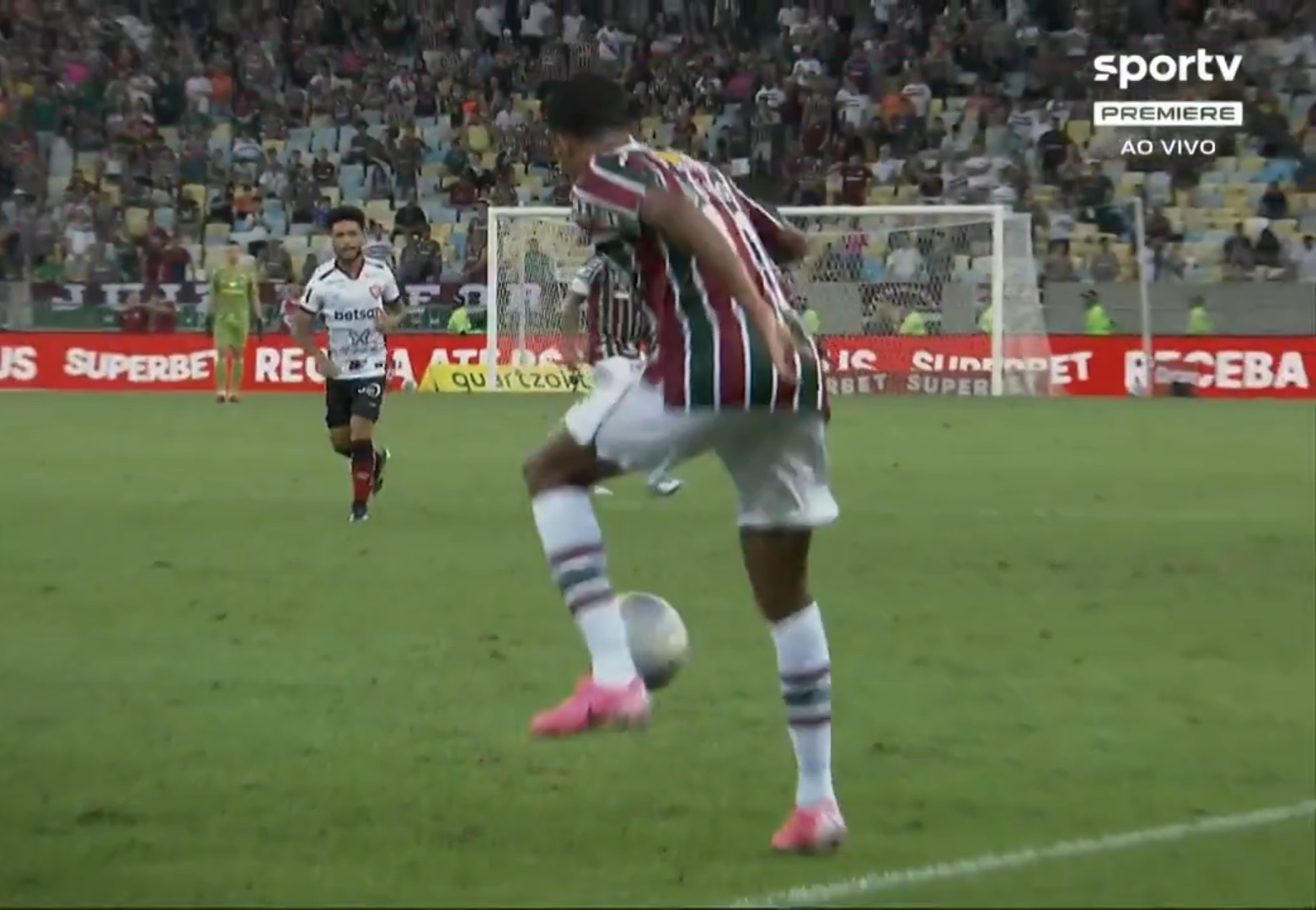 Fluminense perde para o Vitória por 1 a 0 no Maracanã