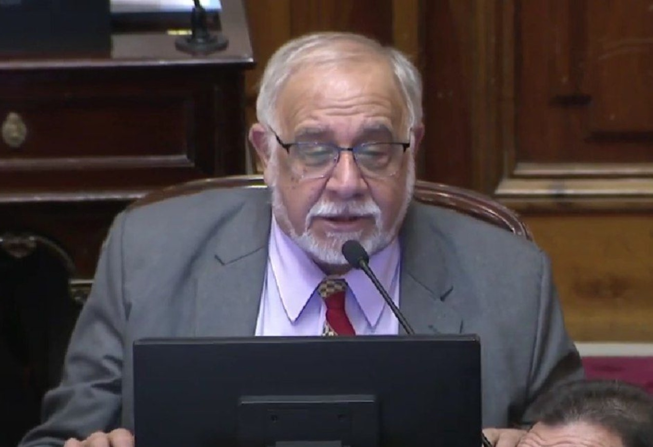 Senador propõe que argentinos pobres possam vender filhos 