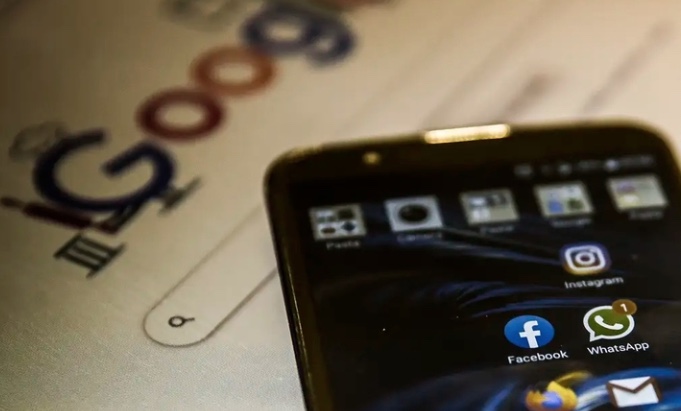 Google diz não permitir anúncios políticos no Brasil, mas publicidade continua a ser veiculada