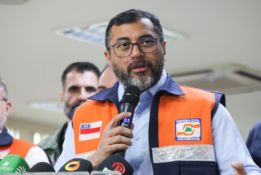 Wilson Lima libera licenças para instalação de portos provisórios durante a estiagem 