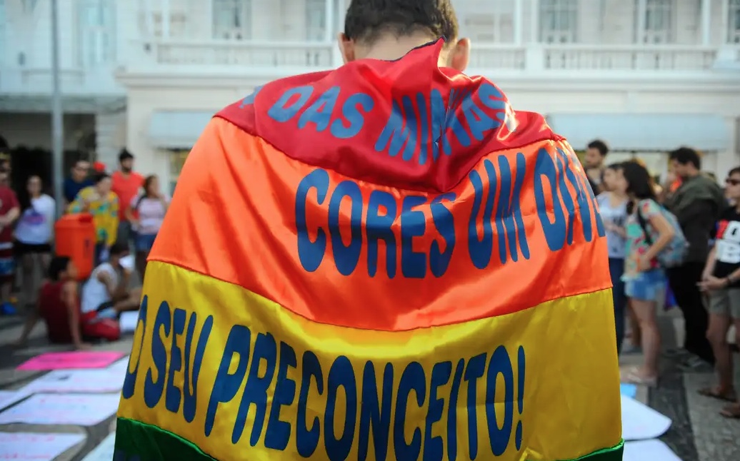 Ministério da Justiça quer implementar dados de homotransfobia em boletins de ocorrência